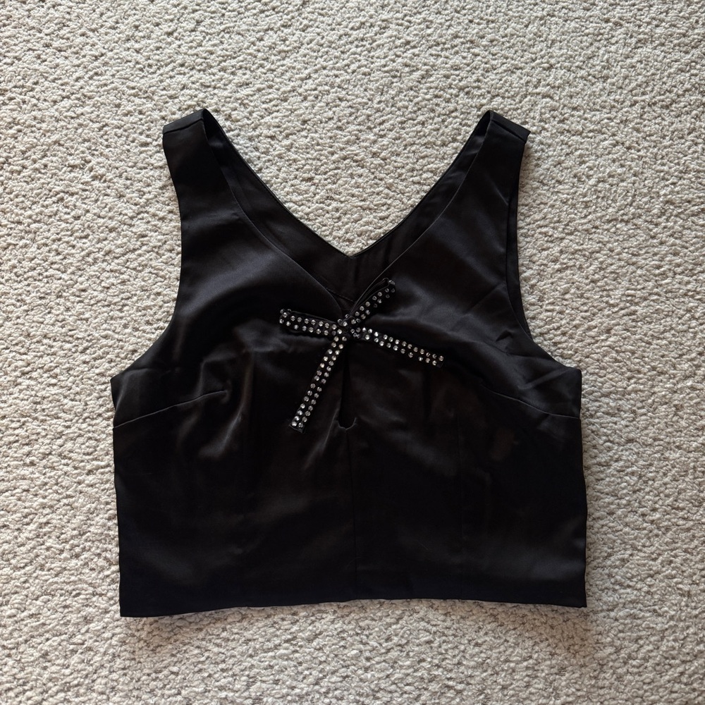 Keyhole tank top - Picture 3 of 5